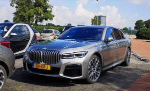 BMW 745e